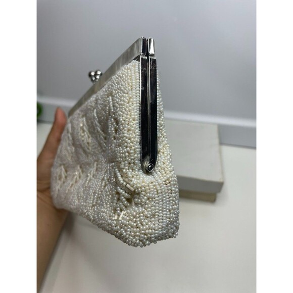 Vintage Ivory white All Beaded Top Handle Bag With Mother Of Pearl Detailing - Picture 6 of 16